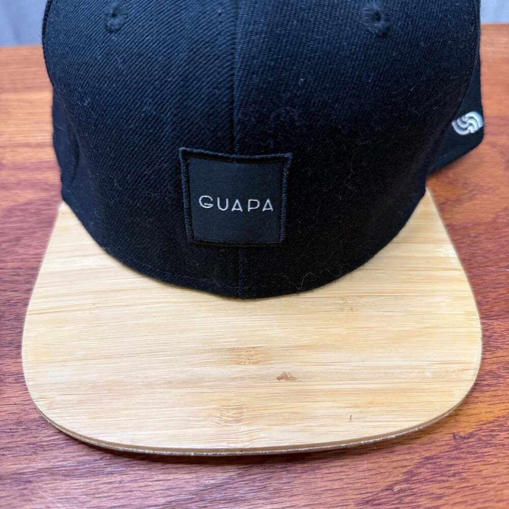 Guapa Cap with Wood Visor black‎ unique